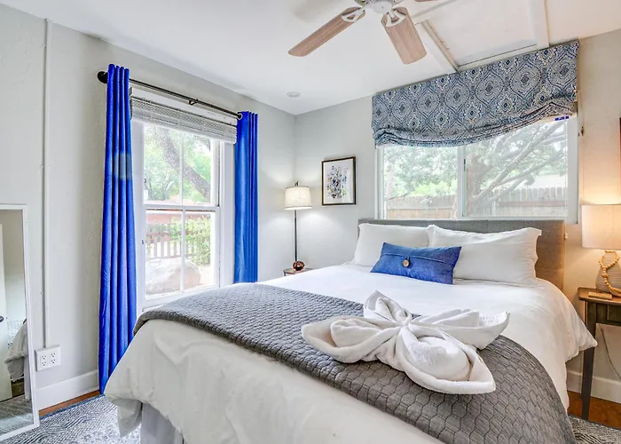 Holiday home Half-mi To Dtwn: Updated In Prescott!